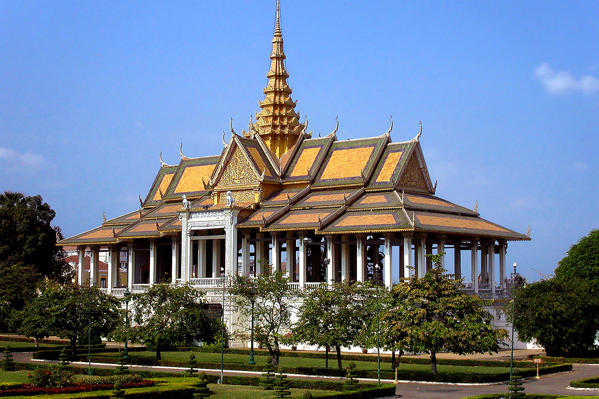 cambodia/phnom_penh_royal_hall