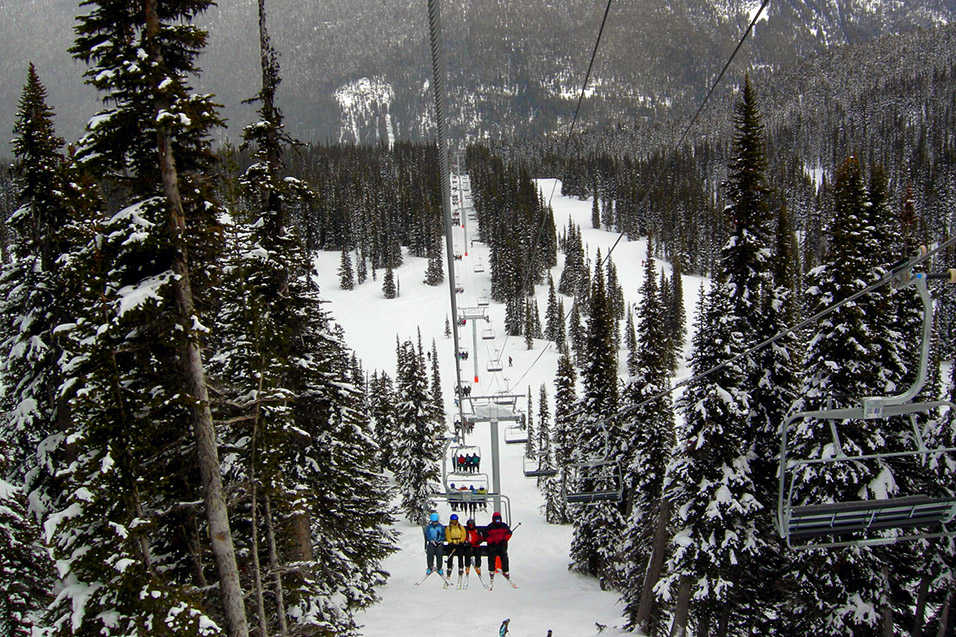 canada/whistler_chair_lift