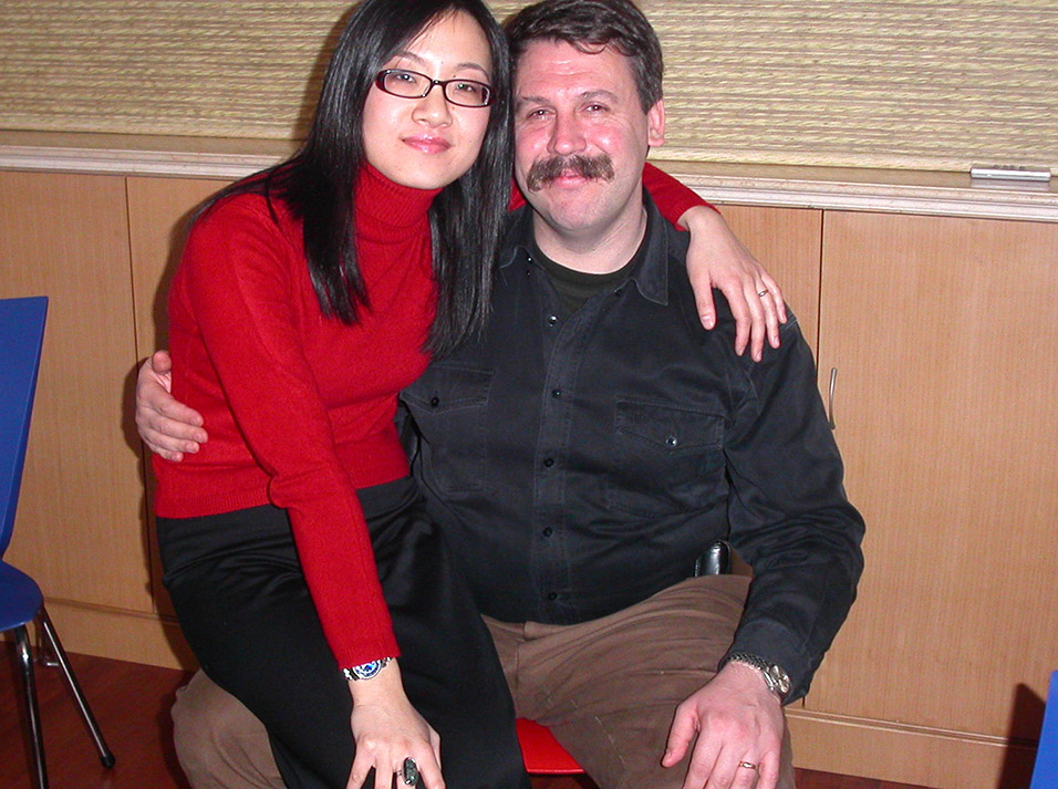 china/2004/30_paul_wife