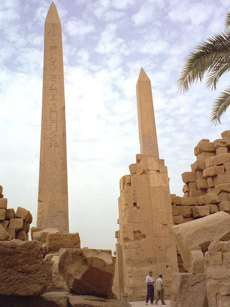 egypt/1998/luxor_karnak_oblisque2