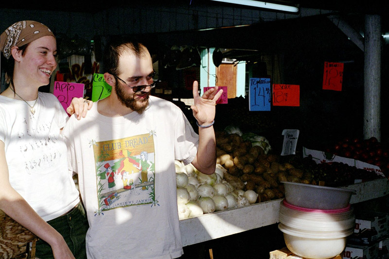 mexico/2001/fruit_stand
