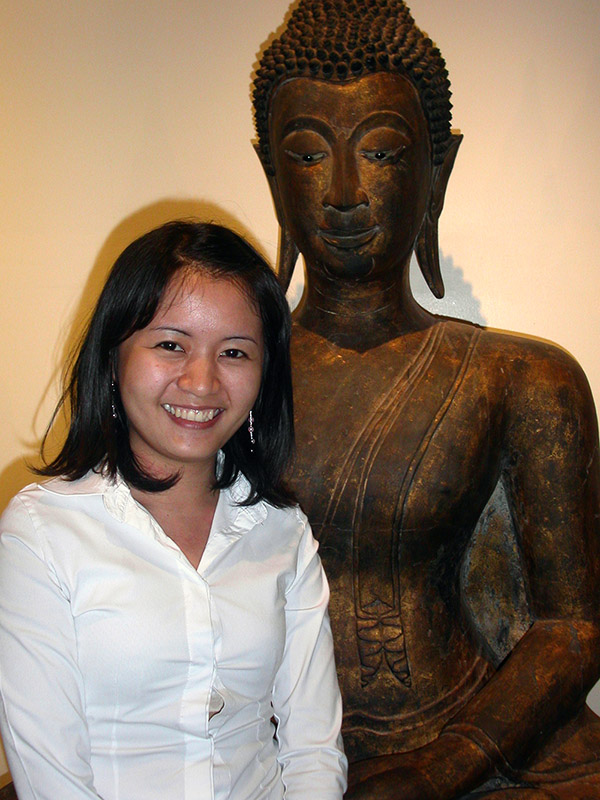 thailand/2004/bangkok_antique_girl