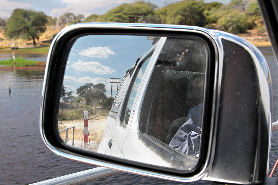 botswana/makgadikgadi_ferry_truck_mirror