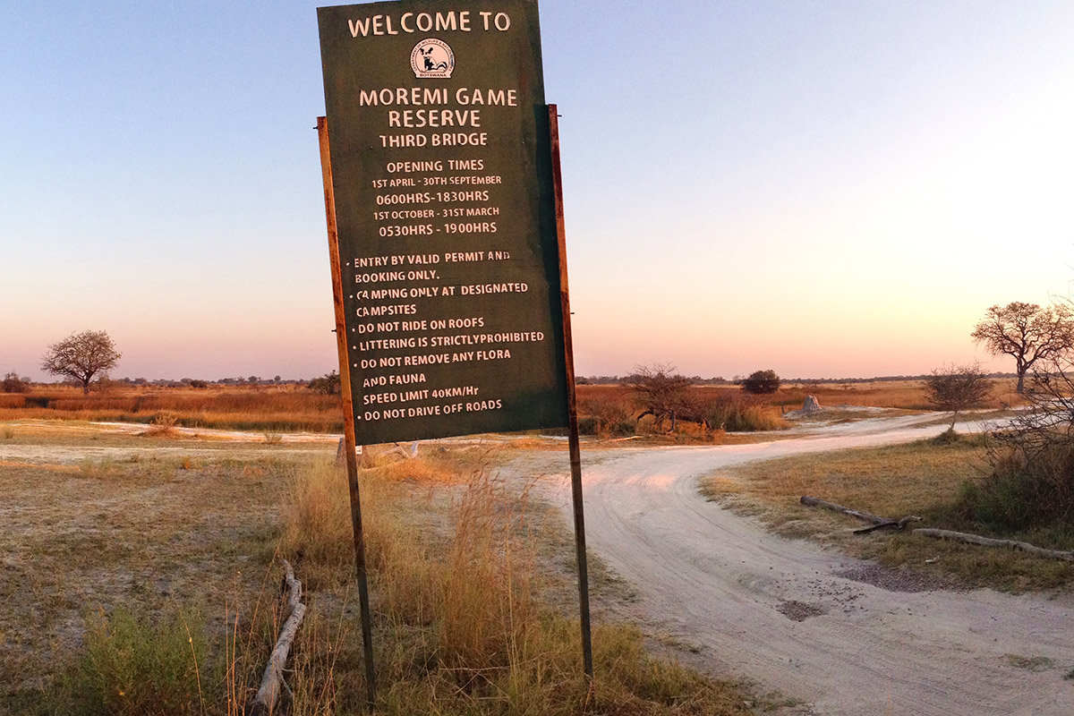 botswana/moremi_third_bridge_sign