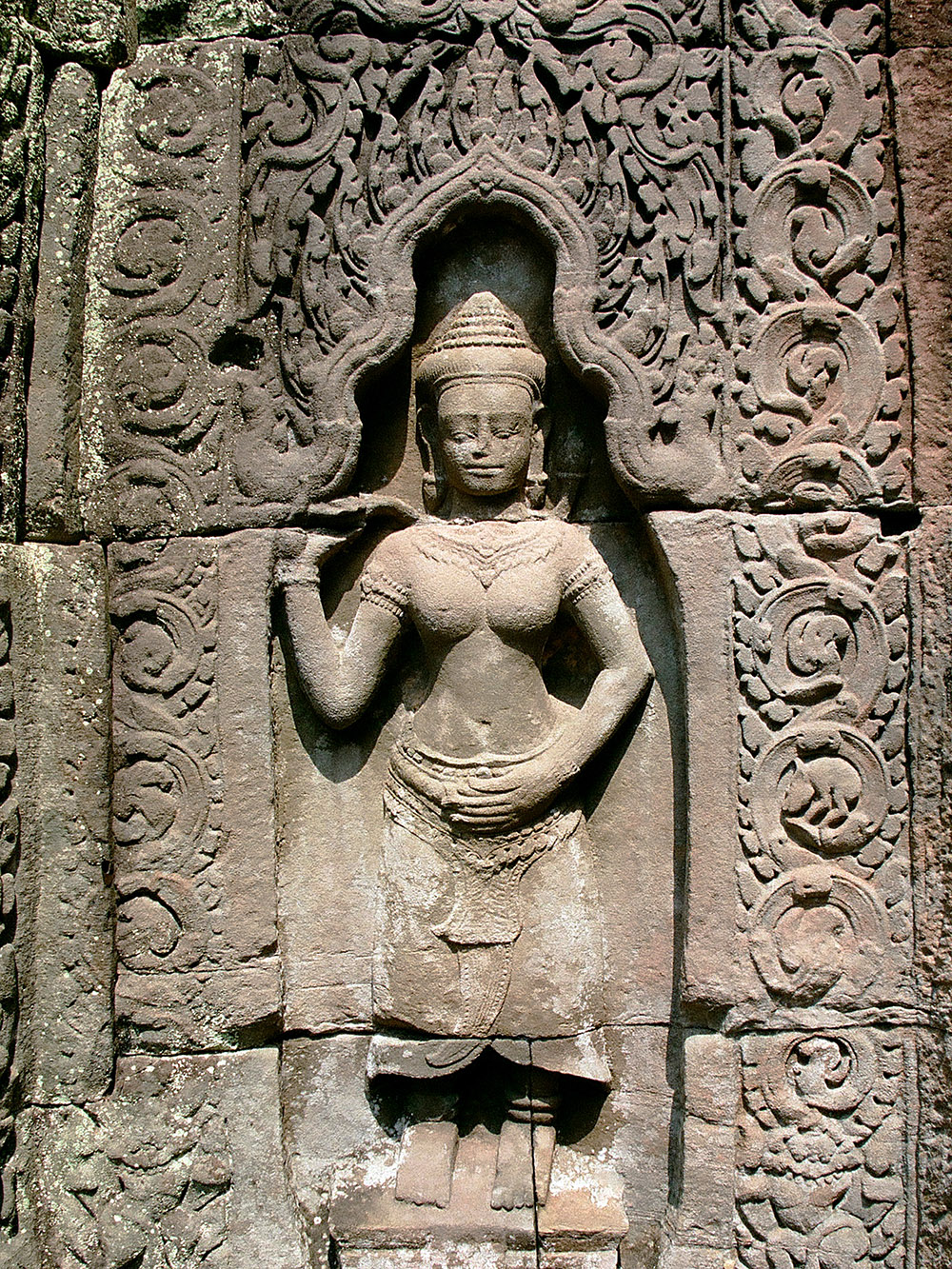 cambodia/angkor_apsara_buddha