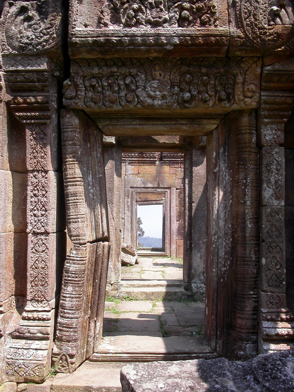 cambodia/preah_vihear_doors