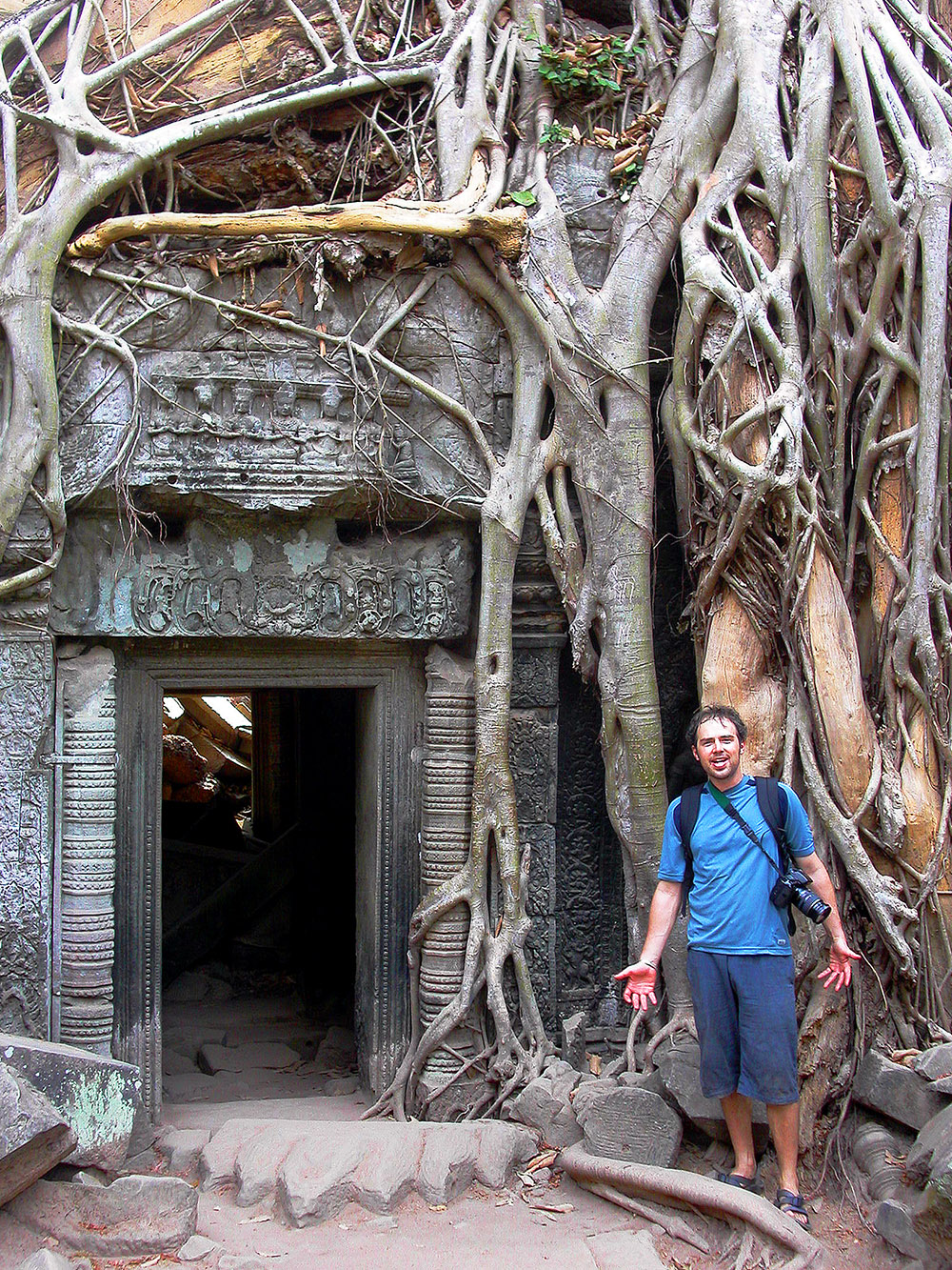 cambodia/ta_phrom_tree_door_brian
