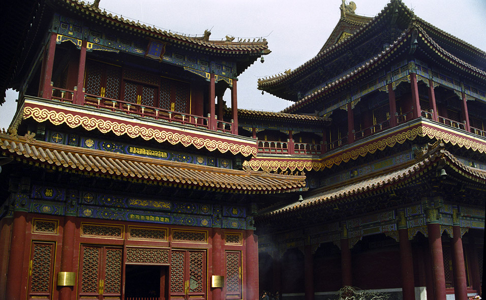 china/2001/lama_temple_close