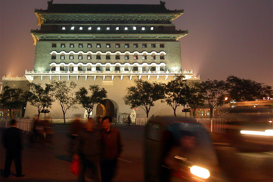 china/2004/beijing_night_tower