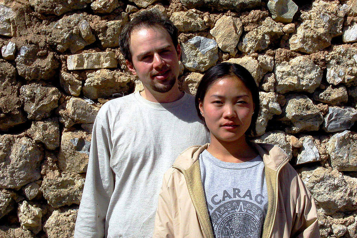 china/2004/tiger_brian_linzi_stones