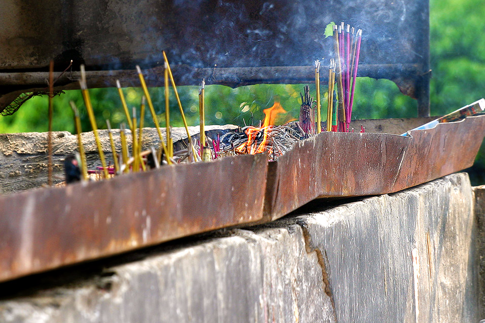 china/2006/nanjing_incense