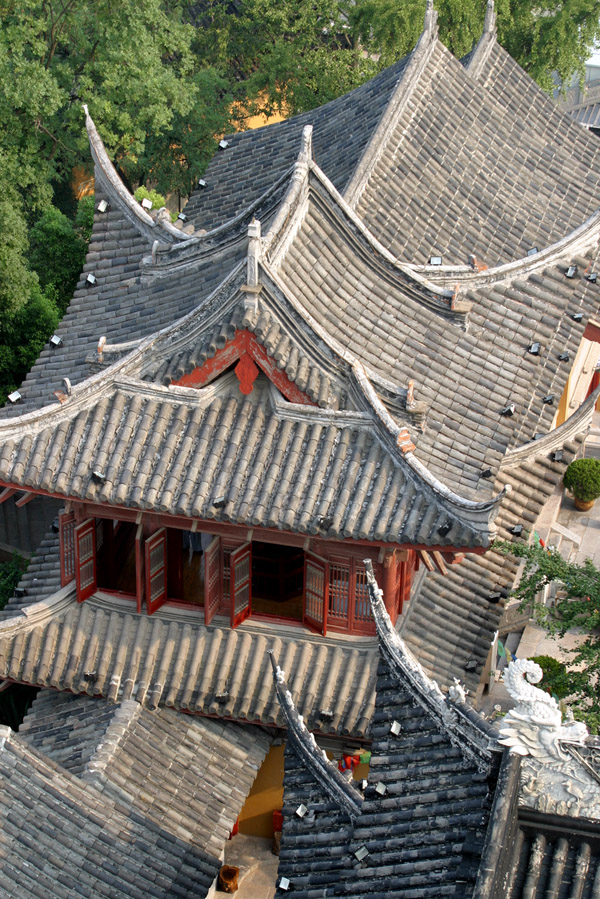 china/2006/nanjing_temple_roof