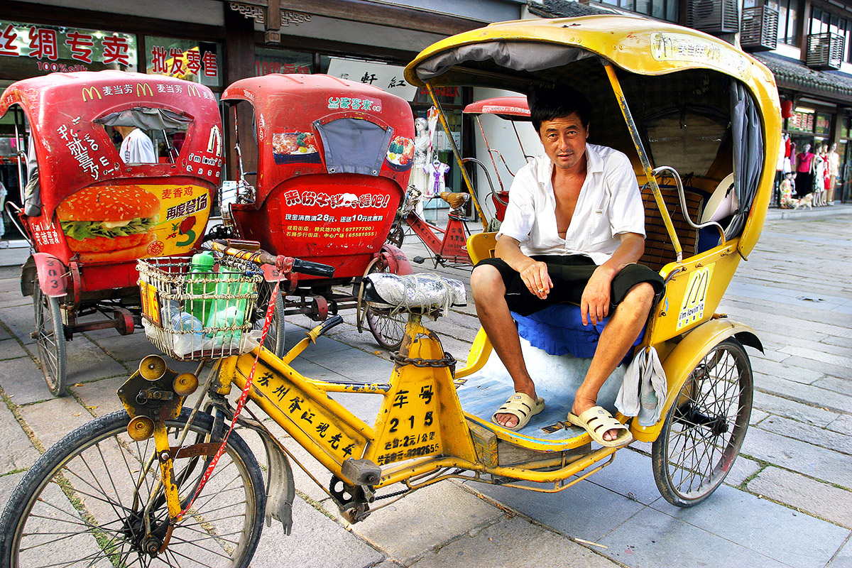 china/2007/suzhuo_bicycle_rickshaw_driver