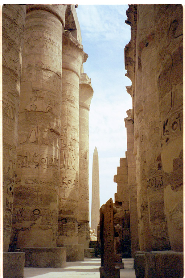 egypt/1998/luxor_karnak_oblisque