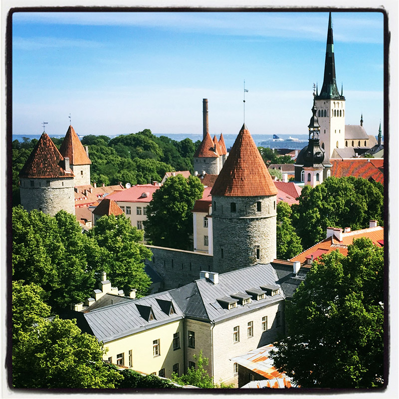 estonia/tallinn_fairytale_land