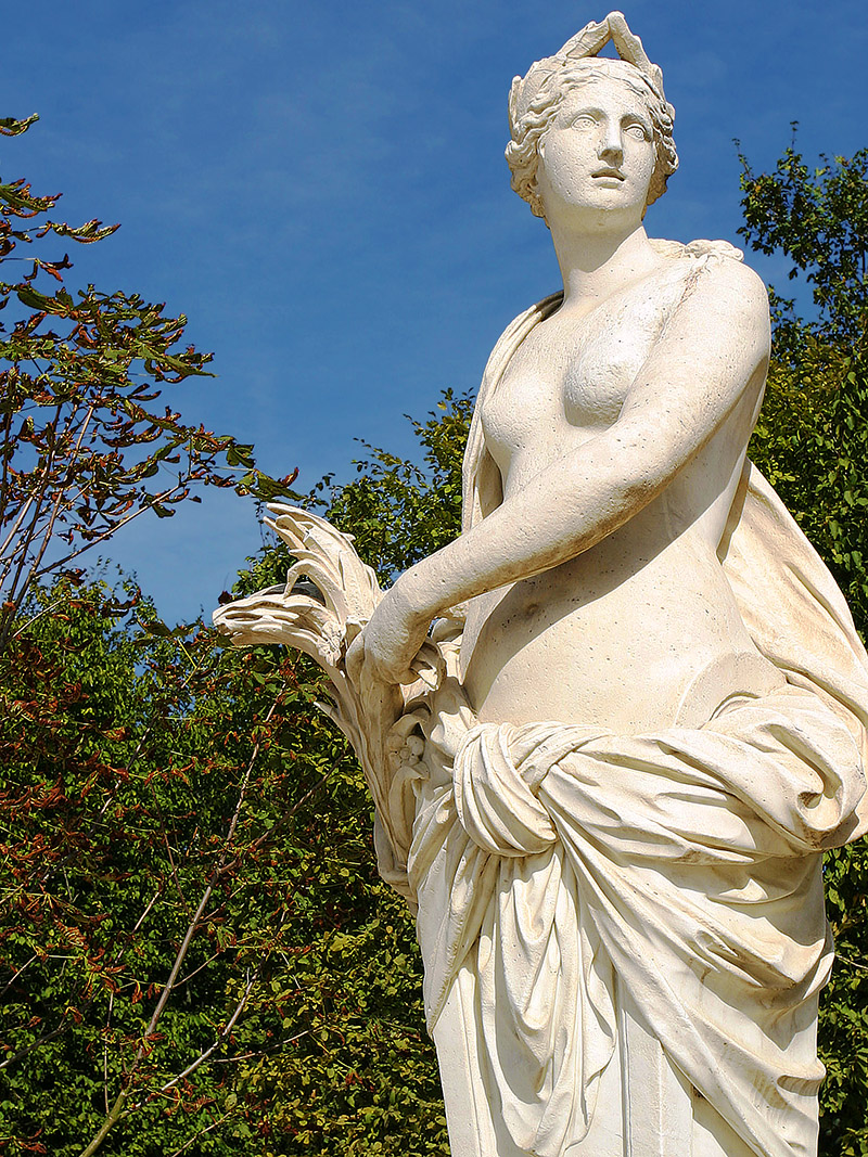 france/versailles_garden_statue