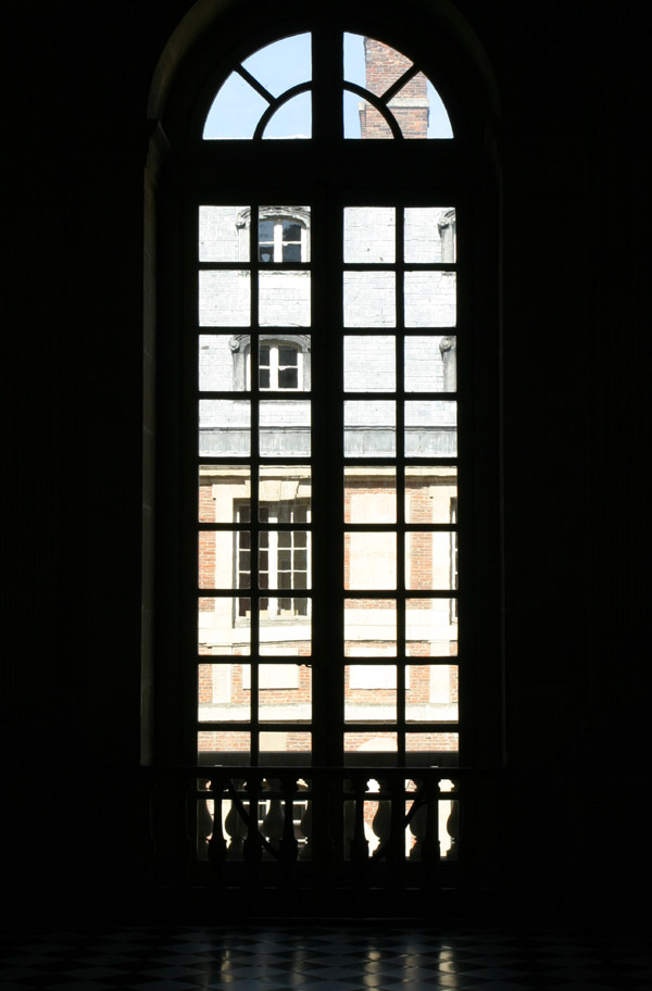 france/versailles_window