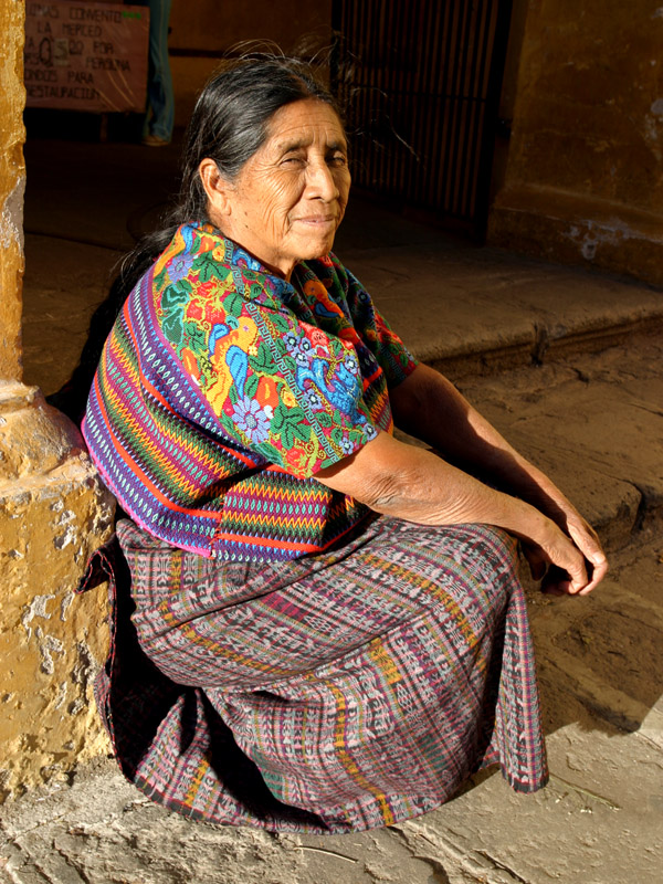 guatemala/antigua_elder_woman_sitting_vert