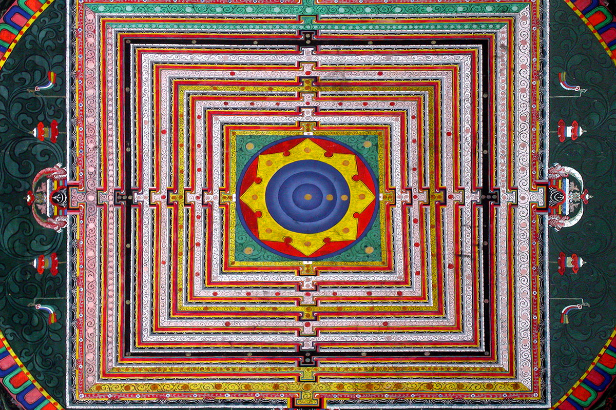 india/bodhgaya_bhutan_temple_ceiling