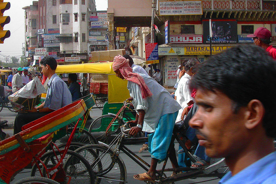 india/delhi_old_rickshaws_bw