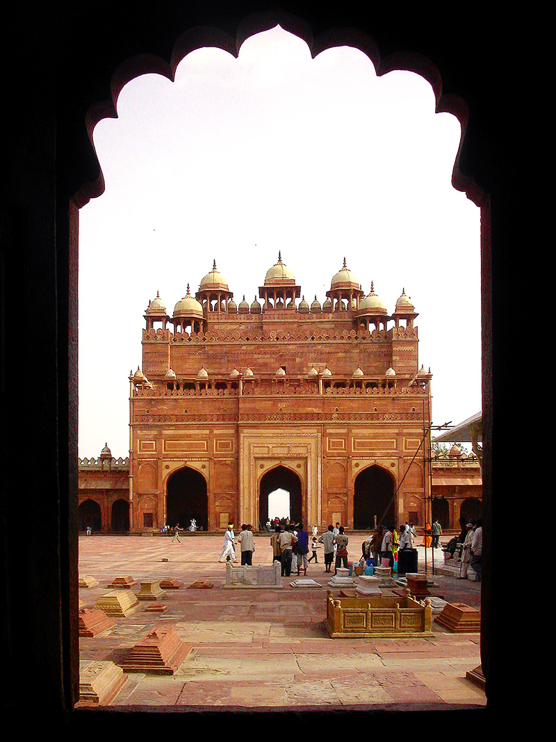 india/fatehpur_door_view