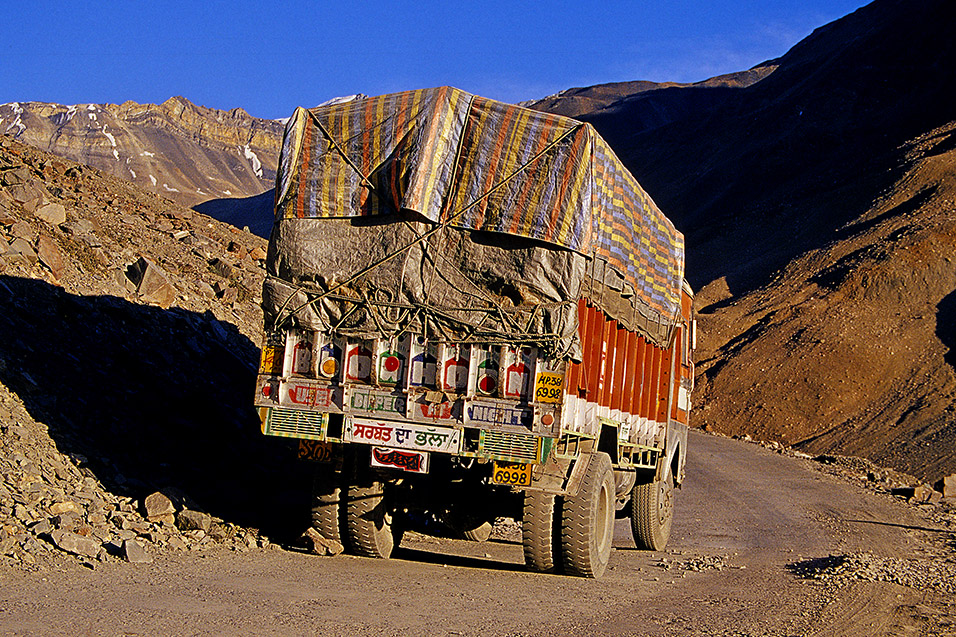 india/hiway_truck_back