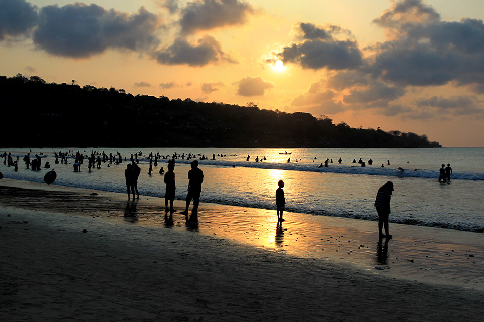indonesia/Jimbaran_beach_sunset