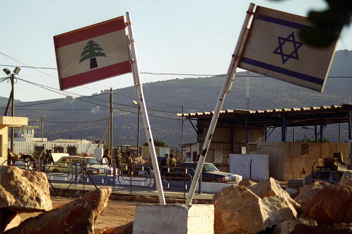 israel/metula_flags