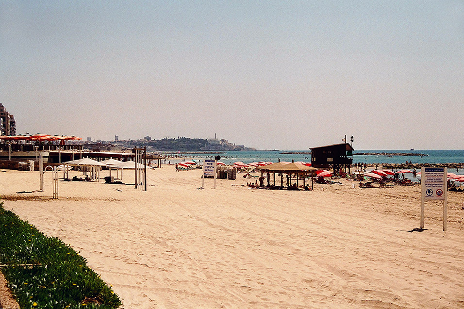 israel/tel_aviv_beach_south