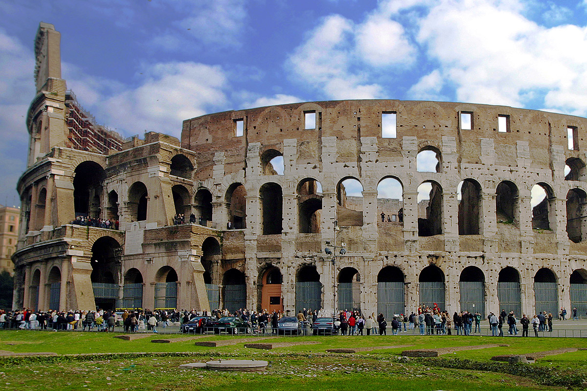 italy/rome_colosseum_distance
