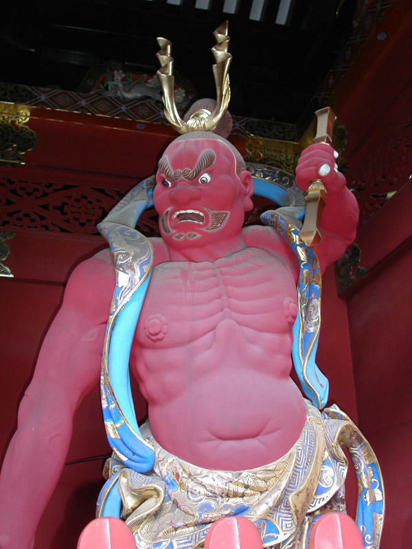 japan/2003/nikko_temple_gaurd