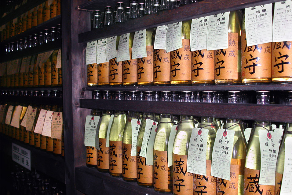 japan/2003/sake_aging_bottles