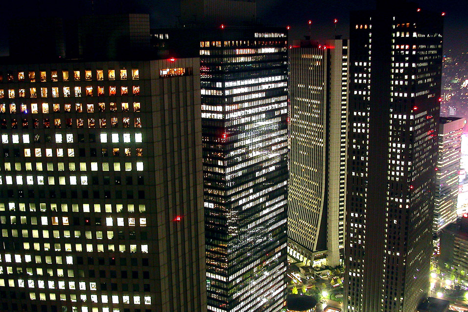 japan/2003/tokyo_view_buildings