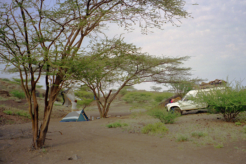 kenya/turkana_bush_camp