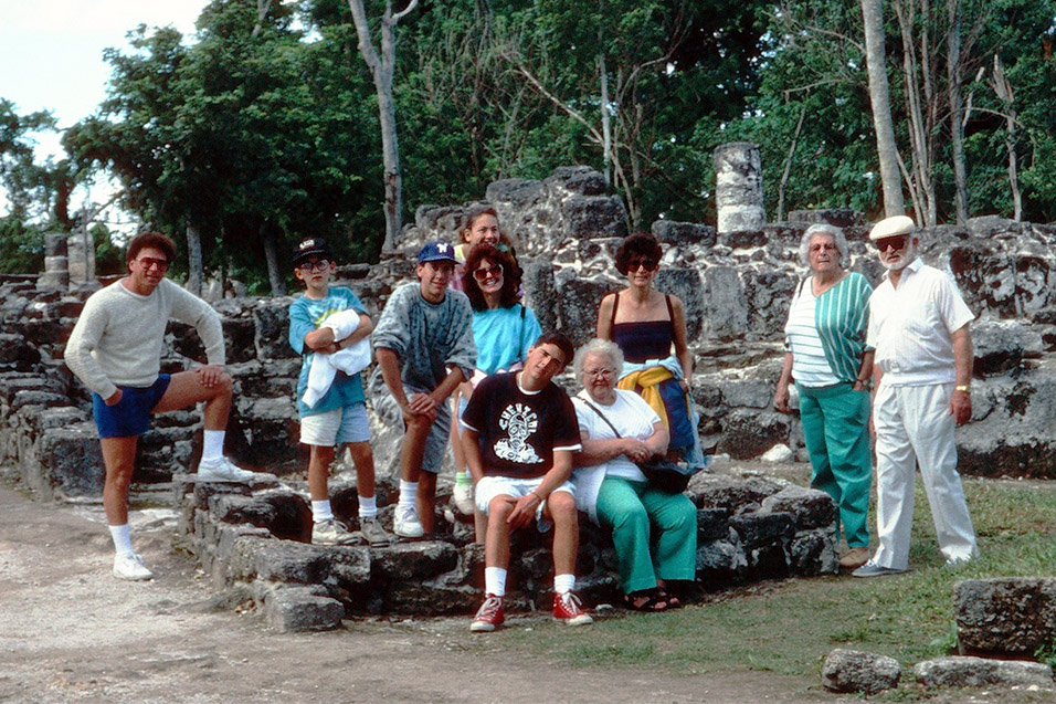 mexico/1989/cozumel_family