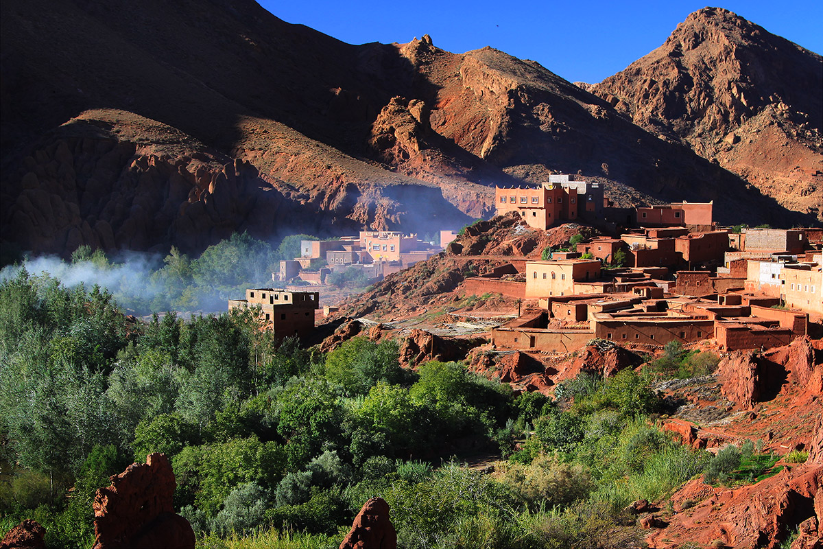 morocco/morocco_hill_dwellings_fog
