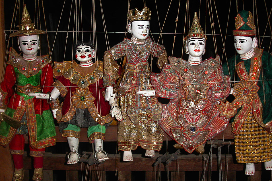 myanmar/bagan_puppets