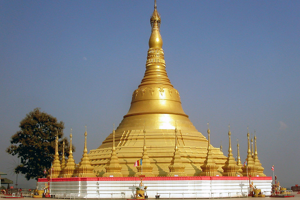 myanmar/tachilek_stupa