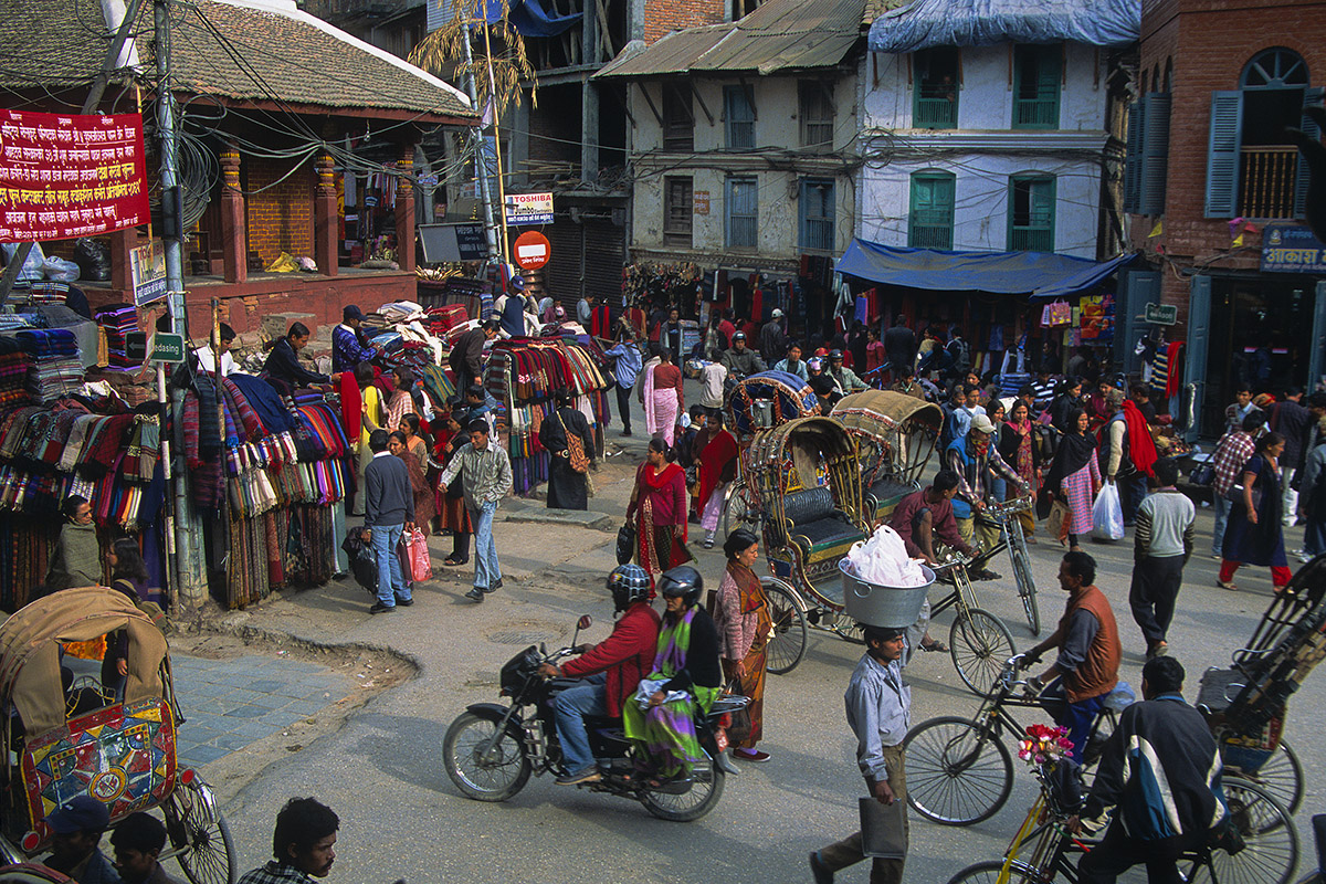 nepal/kathmandu_temple_bw
