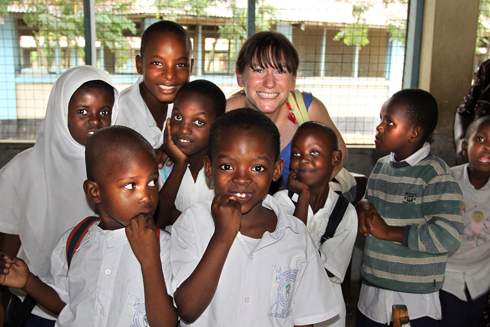 tanzania/2010/dar_school_jen_kids