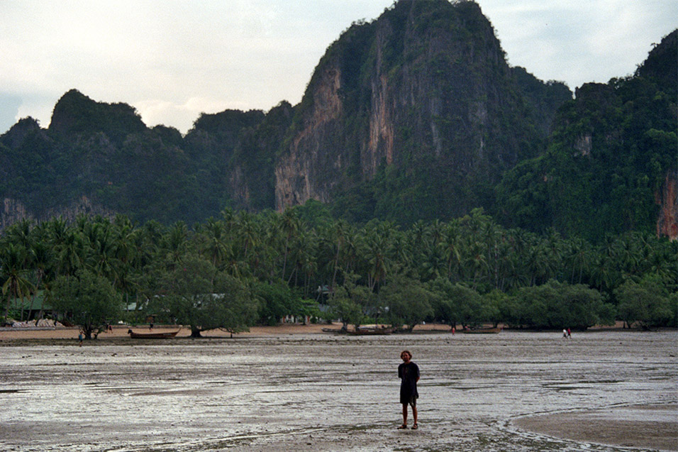 thailand/1999/krabi_sunrise_beach_brian