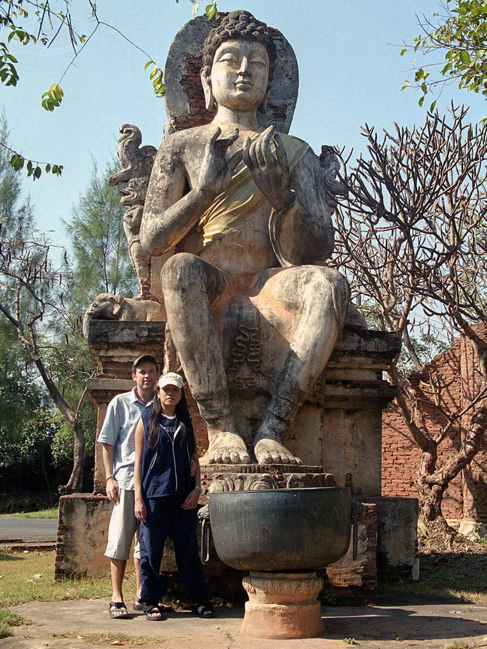 thailand/2004/ancient_city_brian_maew_buddha