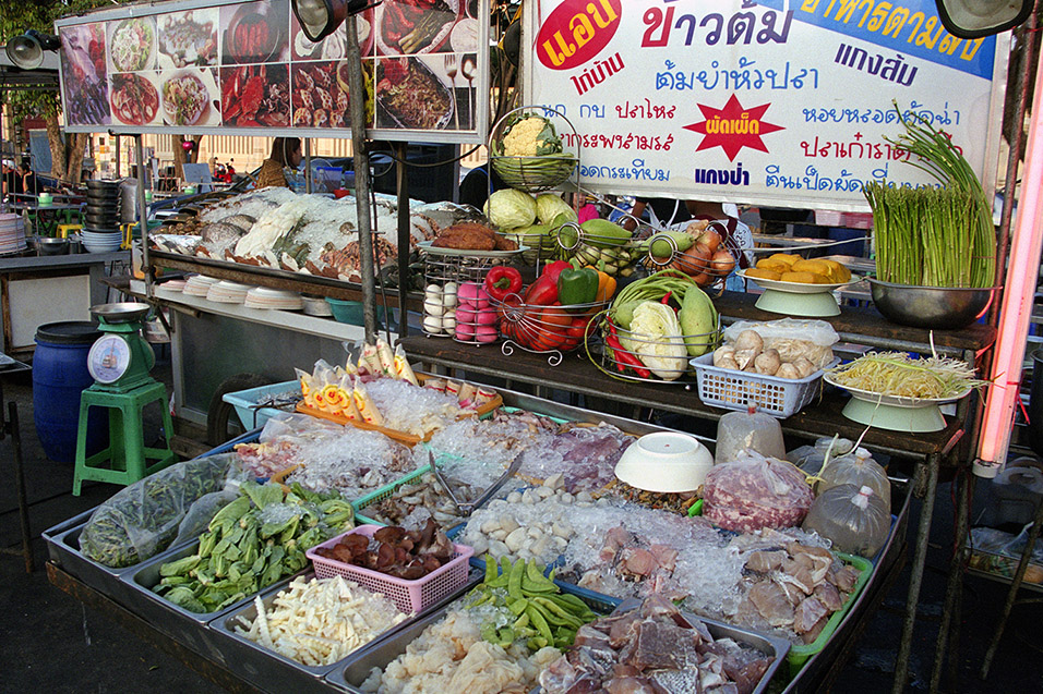 thailand/2004/nakhon_patham_food_stall_ice