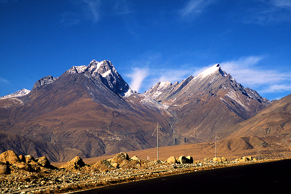 tibet/friendship_highway_mountains