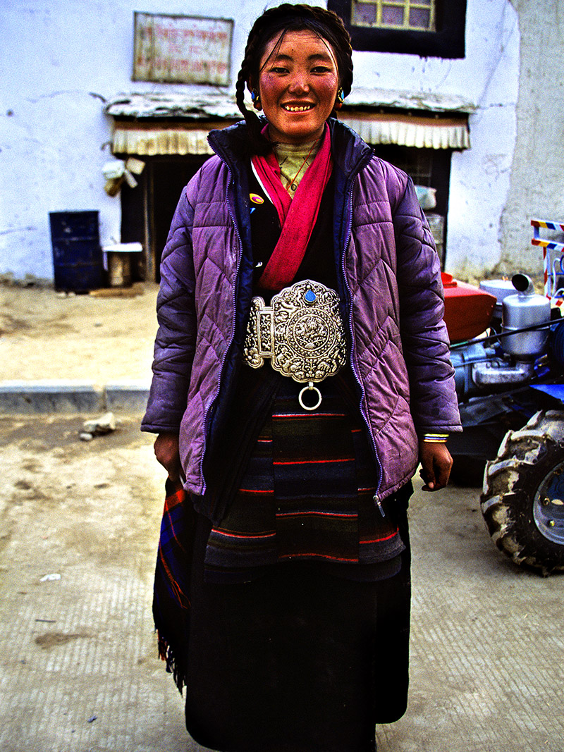 tibet/shigate_tibetan_woman