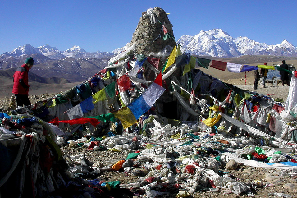 tibet/tibet_prayer_flags_mountains
