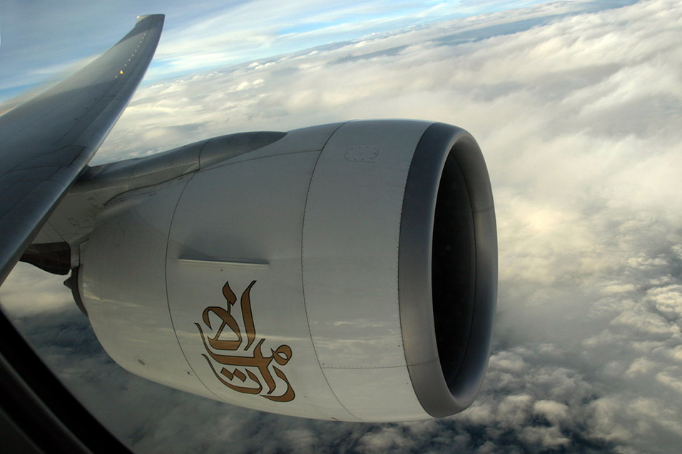 uae/emirates_flying