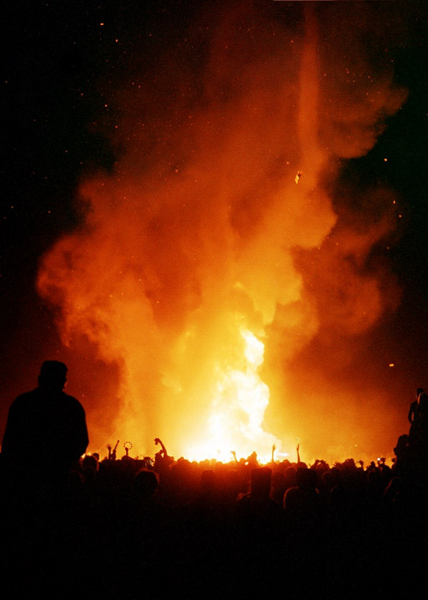 usa/burning_man_2002/fire_2