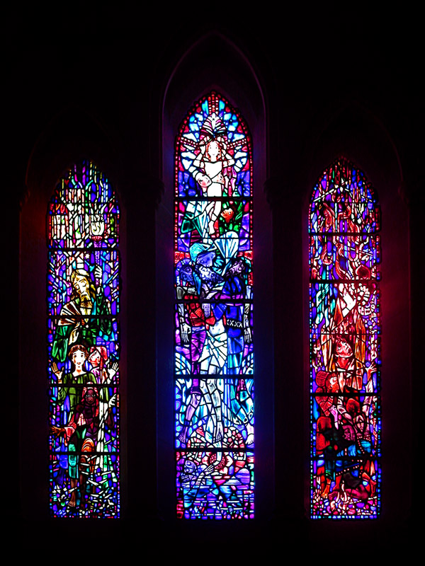 usa/dc/church_stained_glass_vert