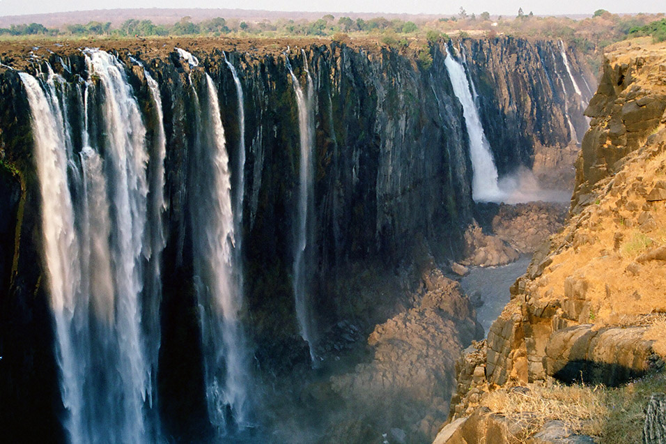 zimbabwe/victoria_falls_long